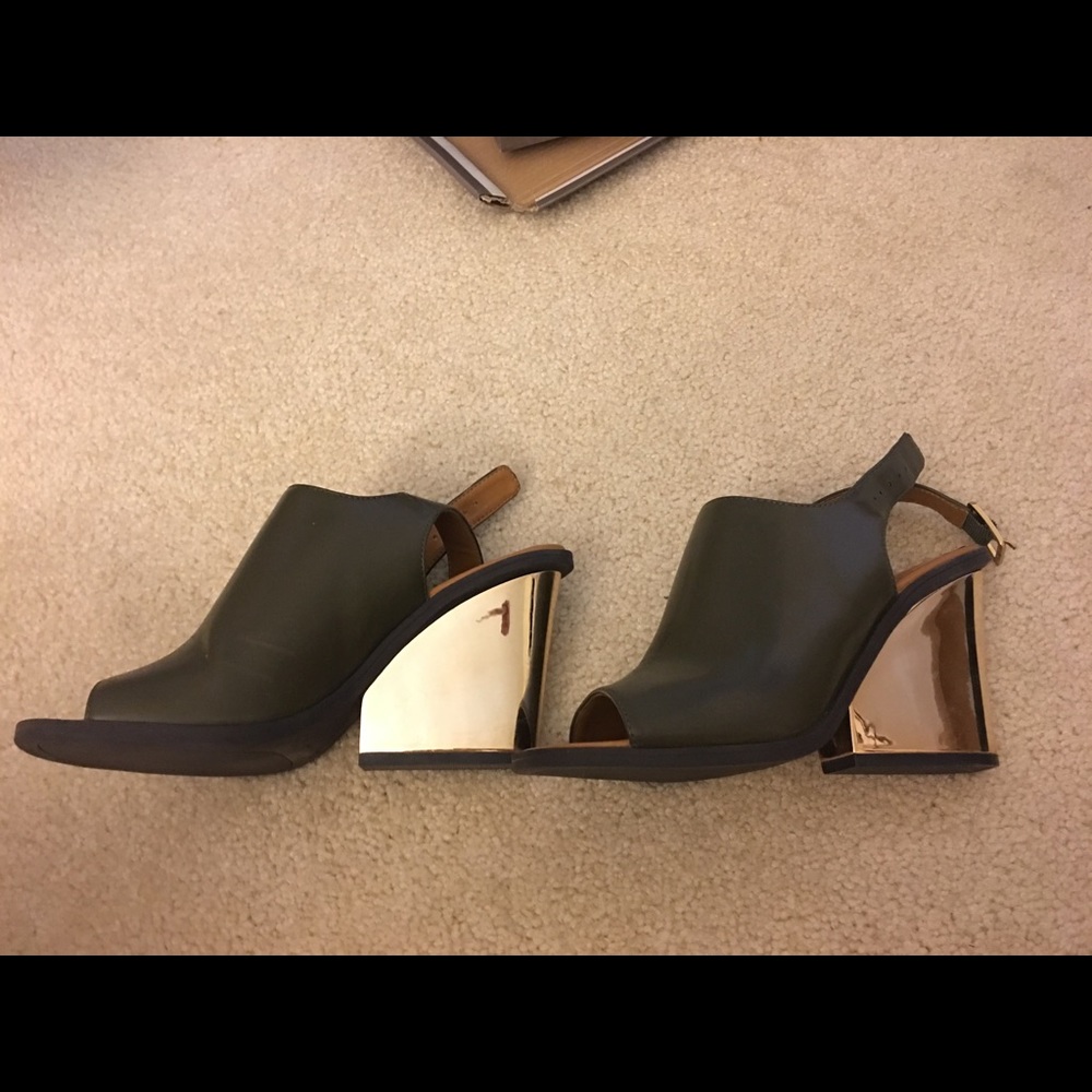 charles and keith weges